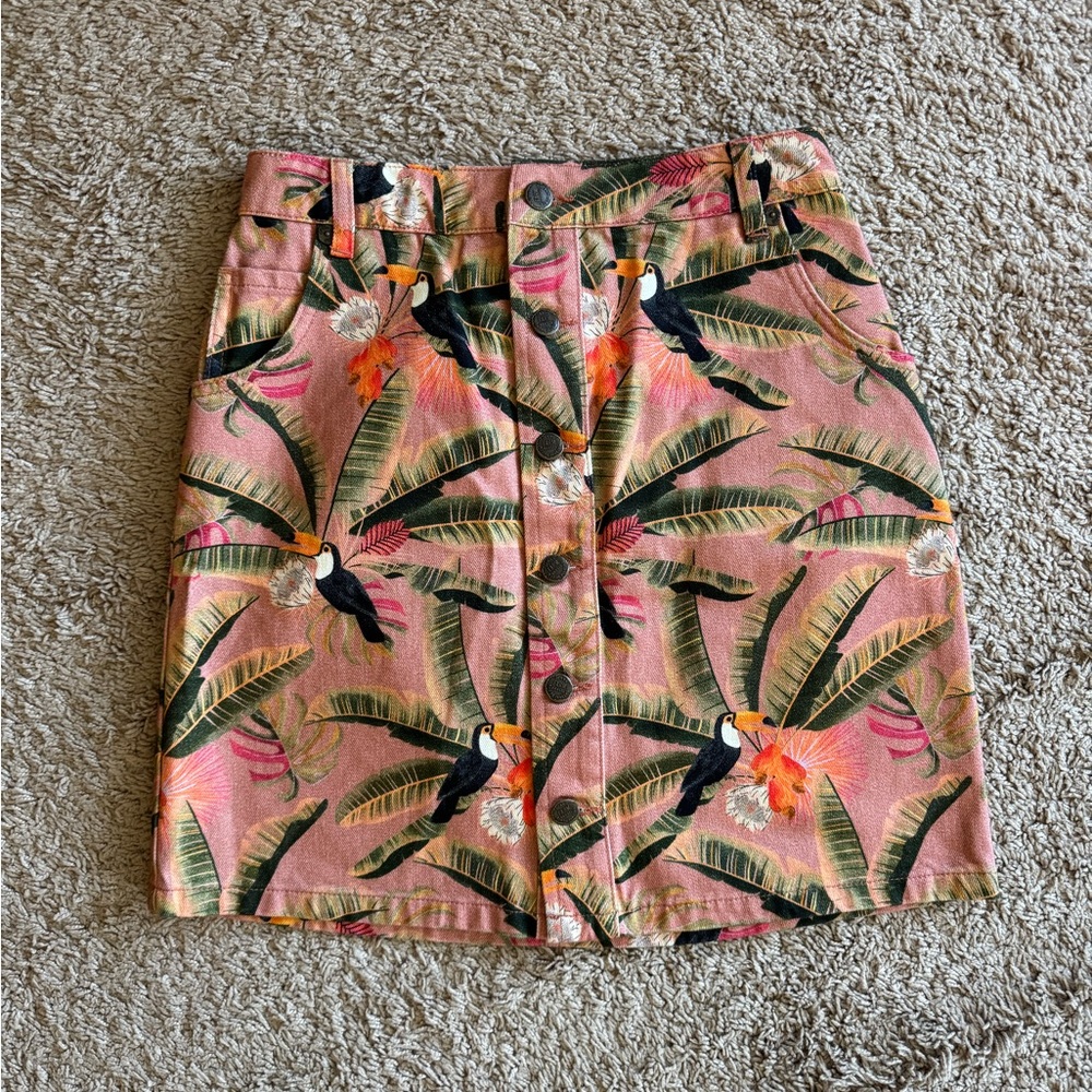 NWT FARM Rio Pink Tropical Toucan Mini Skirt